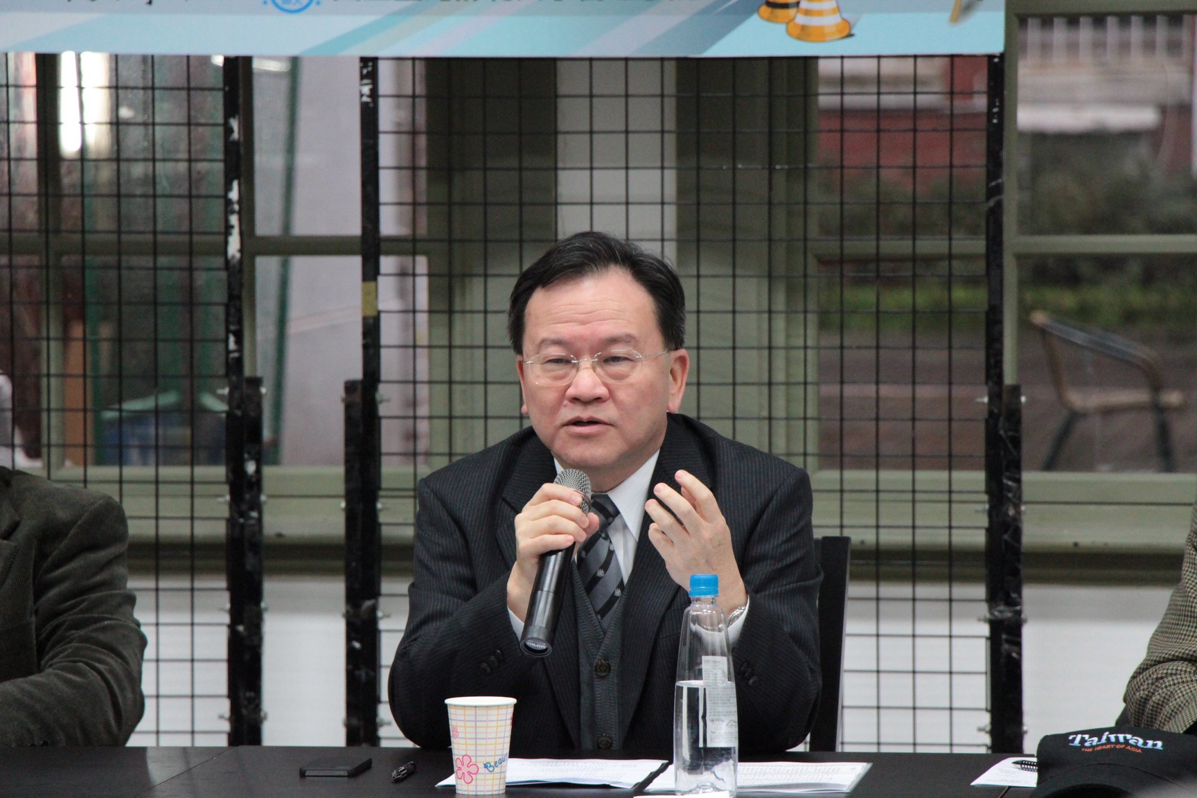 與談人:本會李建中常務監事(點擊可瀏覽原圖..)